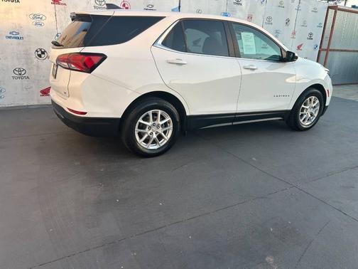 White 2022 Chevrolet Equinox 1LT