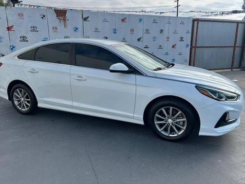 2019 Hyundai SONATA SE