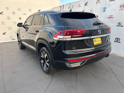 2020 Volkswagen Atlas Cross Sport 2.0T SE