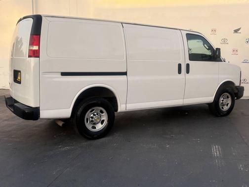 2016 Chevrolet Express 2500 Work Van