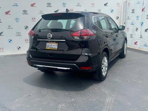 2020 Nissan Rogue S