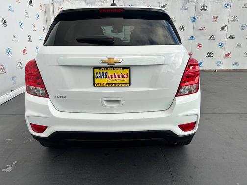 White 2020 Chevrolet Trax LS