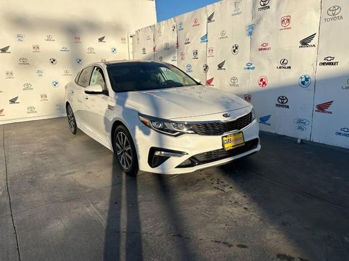White 2019 Kia Optima LX