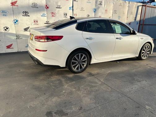 White 2019 Kia Optima LX
