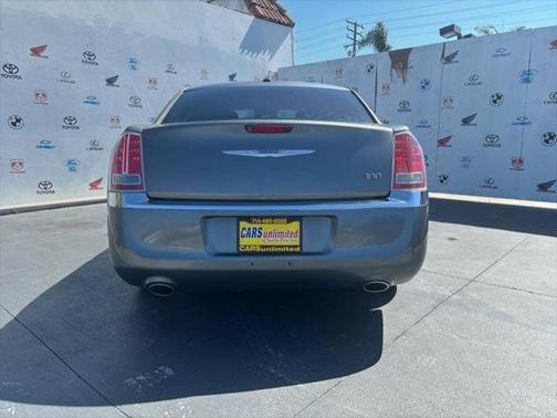 2012 Chrysler 300 Limited