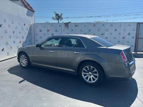 2012 Chrysler 300 Limited