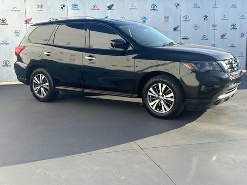 2020 Nissan Pathfinder SL 4dr SUV