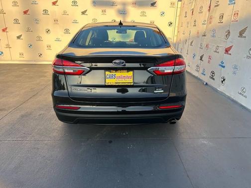 Gray 2019 Ford Fusion SE