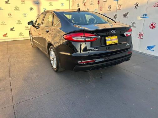 Gray 2019 Ford Fusion SE