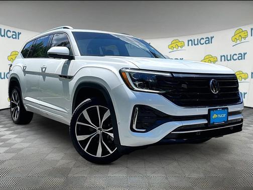 White 2024 Volkswagen Atlas 2.0T SEL Premium R-Line