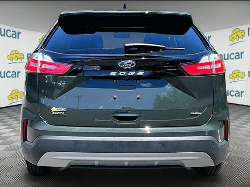 Green 2023 Ford Edge SEL