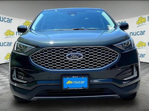 Green 2023 Ford Edge SEL