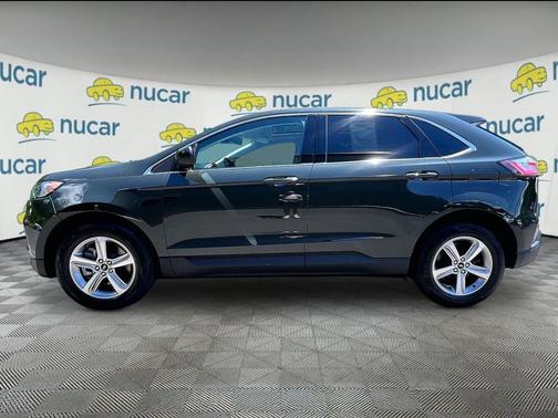Green 2023 Ford Edge SEL