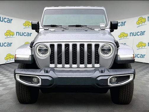 Silver 2020 Jeep Gladiator Overland