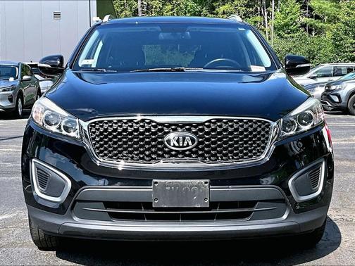 Black 2017 Kia Sorento LX