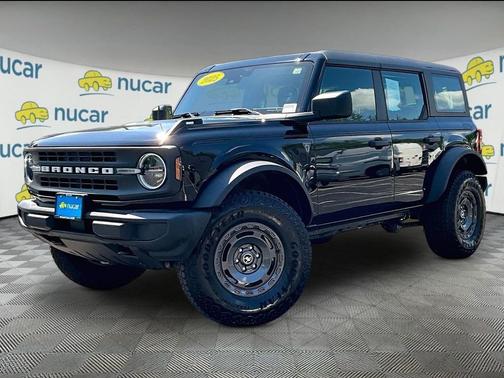 Black 2025 Ford Bronco Base
