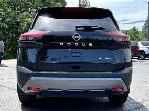 Black 2023 Nissan Rogue SL