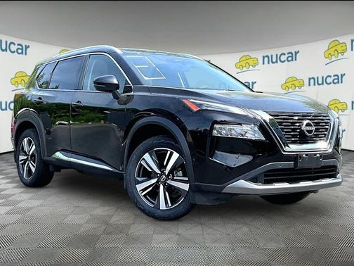 Black 2023 Nissan Rogue SL