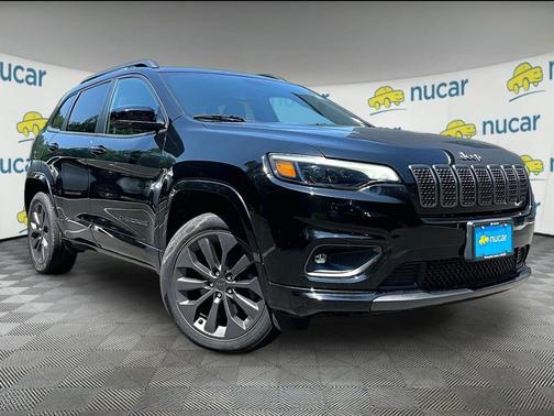Black 2019 Jeep Cherokee Limited