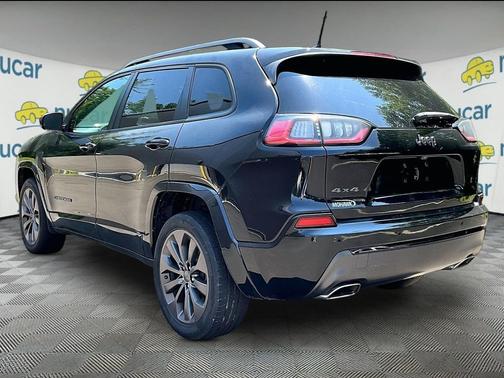 Black 2019 Jeep Cherokee Limited