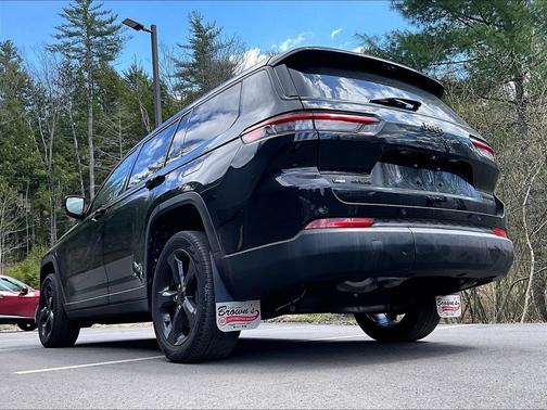 Black 2023 Jeep Grand Cherokee L Limited