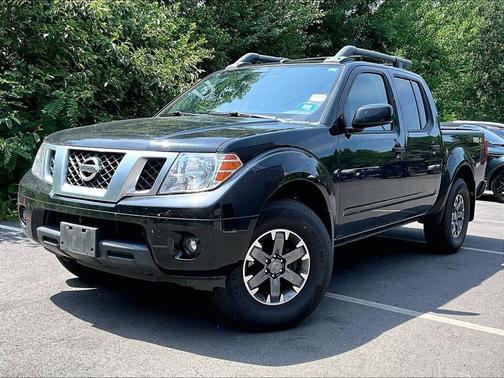 Black 2021 Nissan Frontier PRO-4X