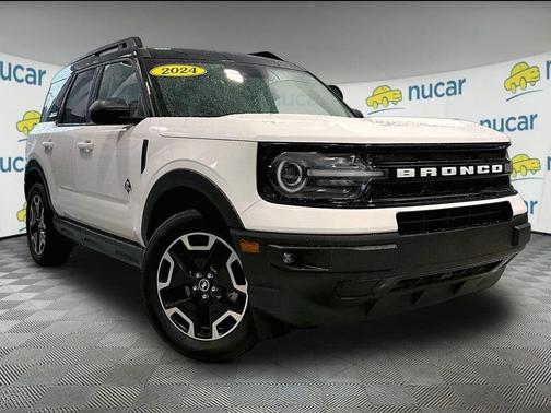 White 2024 Ford Bronco Sport Outer Banks