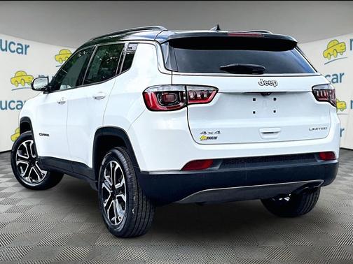 White 2022 Jeep Compass Limited