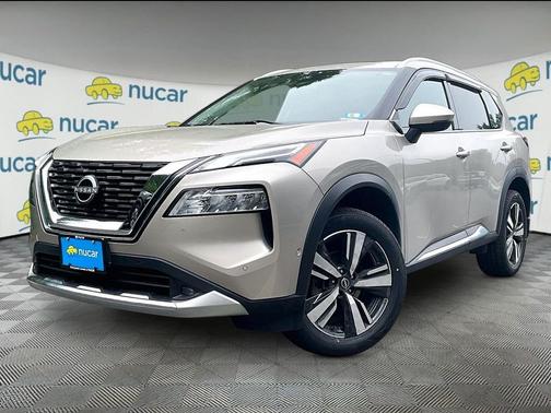 Gold 2022 Nissan Rogue Platinum