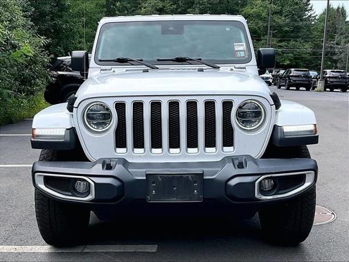 White 2019 Jeep Wrangler Unlimited Sahara