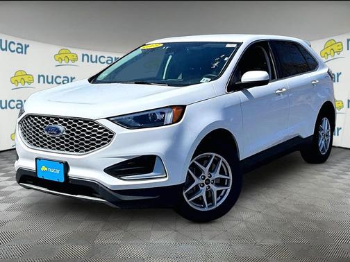 White 2023 Ford Edge SEL