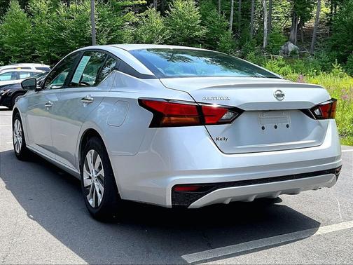 Silver 2022 Nissan Altima 2.5 S