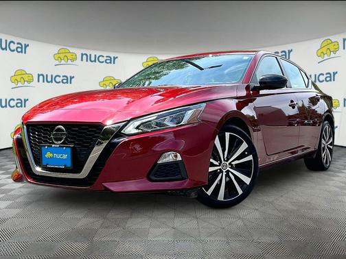 Red 2022 Nissan Altima 2.5 SR
