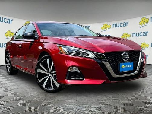 Red 2022 Nissan Altima 2.5 SR