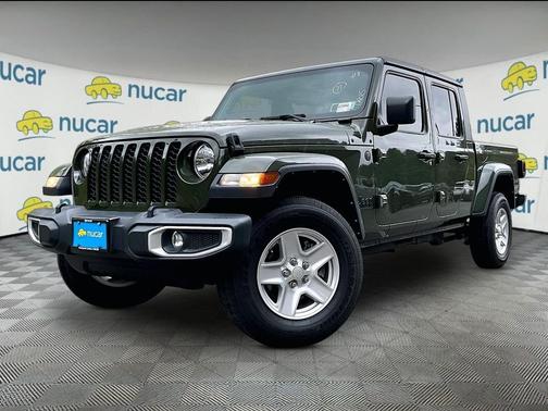 Green 2022 Jeep Gladiator Sport