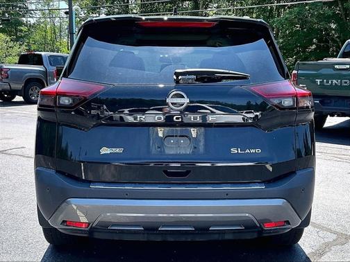 Black 2023 Nissan Rogue SL