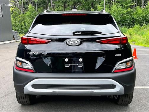 Black 2023 Hyundai KONA SEL