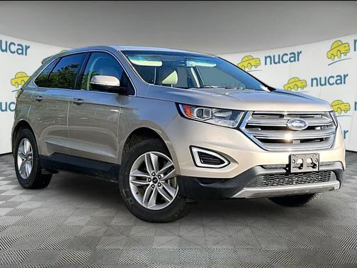 Gold 2018 Ford Edge SEL