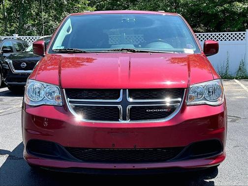 Red 2015 Dodge Grand Caravan SXT
