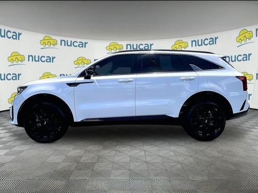 White 2021 Kia Sorento SX