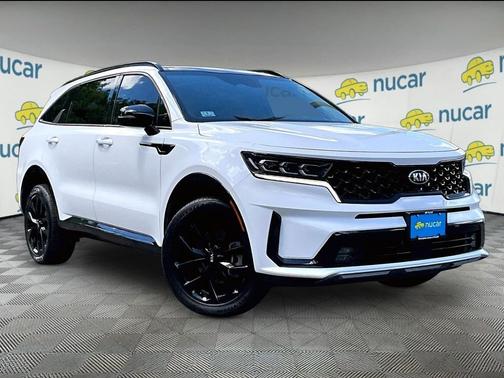 White 2021 Kia Sorento SX