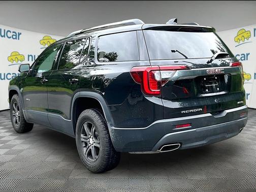 Black 2023 GMC Acadia AT4