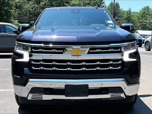 Gray 2022 Chevrolet Silverado 1500 LTZ