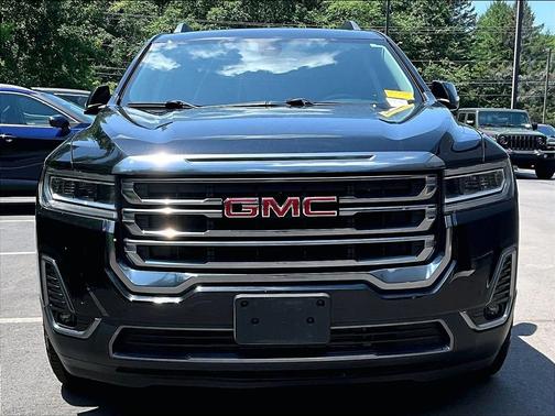 Black 2023 GMC Acadia AT4
