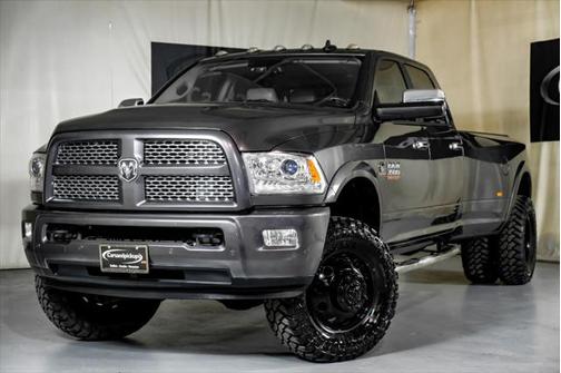 2018 RAM 3500 Laramie Crew Cab 4x4 8' Box