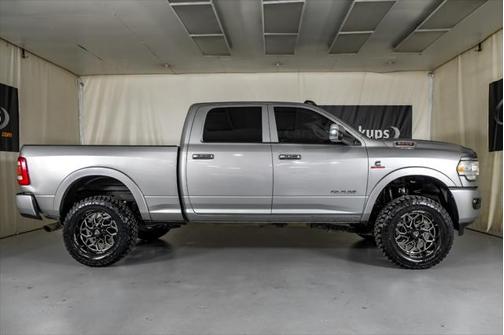 2022 RAM 2500 Laramie Crew Cab 4x4 6'4' Box