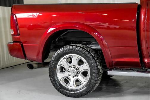 2018 RAM 2500 Laramie Crew Cab 4x4 6'4' Box