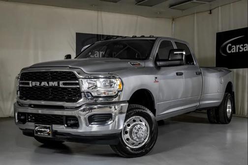 Billet Silver Metallic Clearcoat 2024 RAM 3500 Tradesman Crew Cab 4x4 8' Box