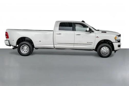 2022 RAM 3500 Limited Crew Cab 4x4 8' Box