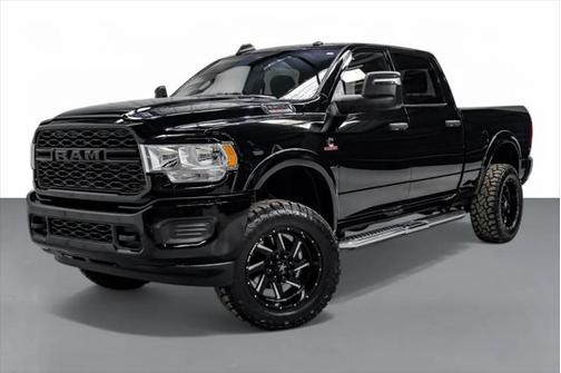 2024 RAM 2500 Tradesman Crew Cab 4x4 6'4' Box